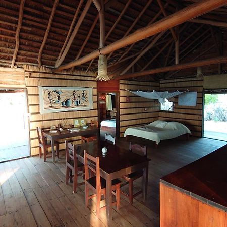 Ecolodge Du Menabe Belo Екстериор снимка