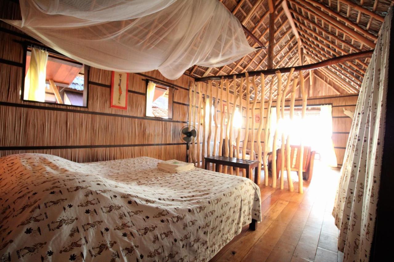 Ecolodge Du Menabe Belo Екстериор снимка