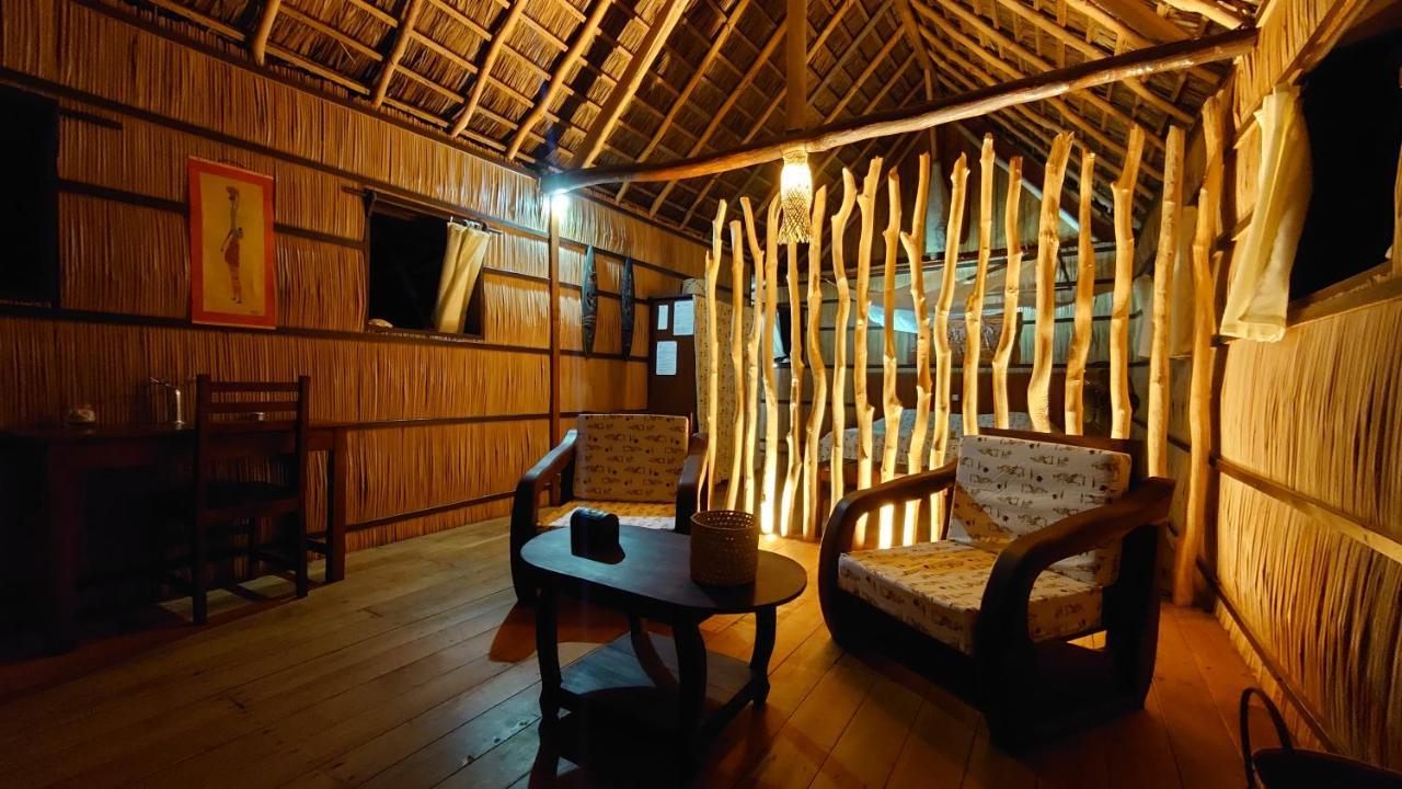 Ecolodge Du Menabe Belo Екстериор снимка