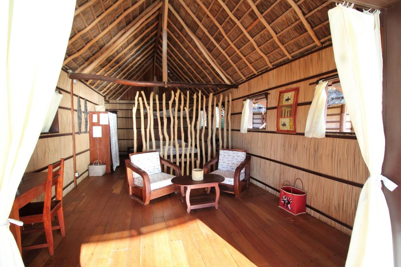 Ecolodge Du Menabe Belo Екстериор снимка