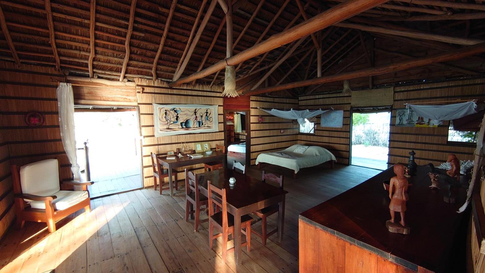 Ecolodge Du Menabe Belo Екстериор снимка