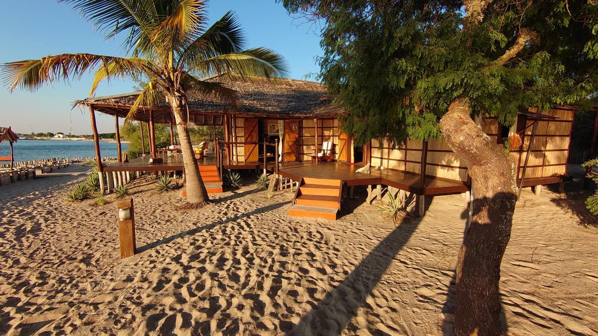 Ecolodge Du Menabe Belo Екстериор снимка